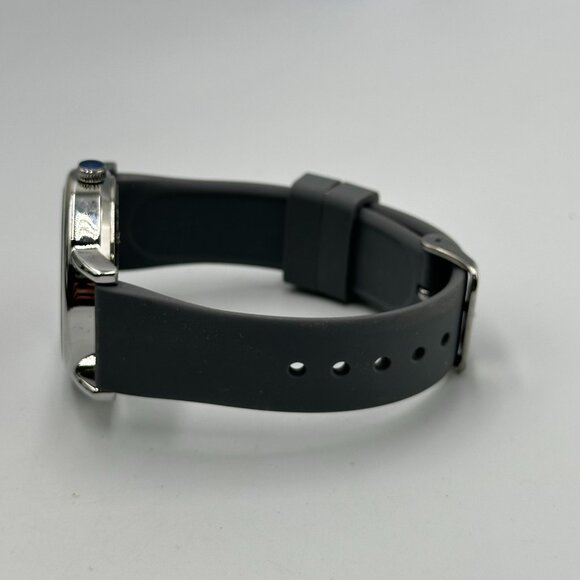 Golden Hour Nurse Watch Women Silver Tone Grey Silicone Band New Battery - Picture 11 of 14